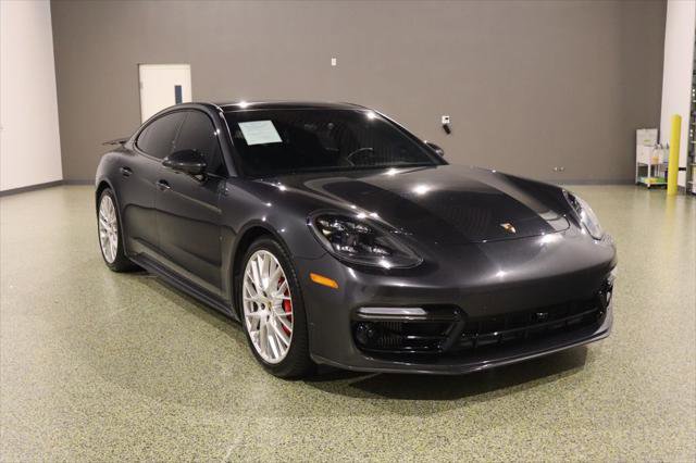Used 2019 Porsche Panamera GTS image 1