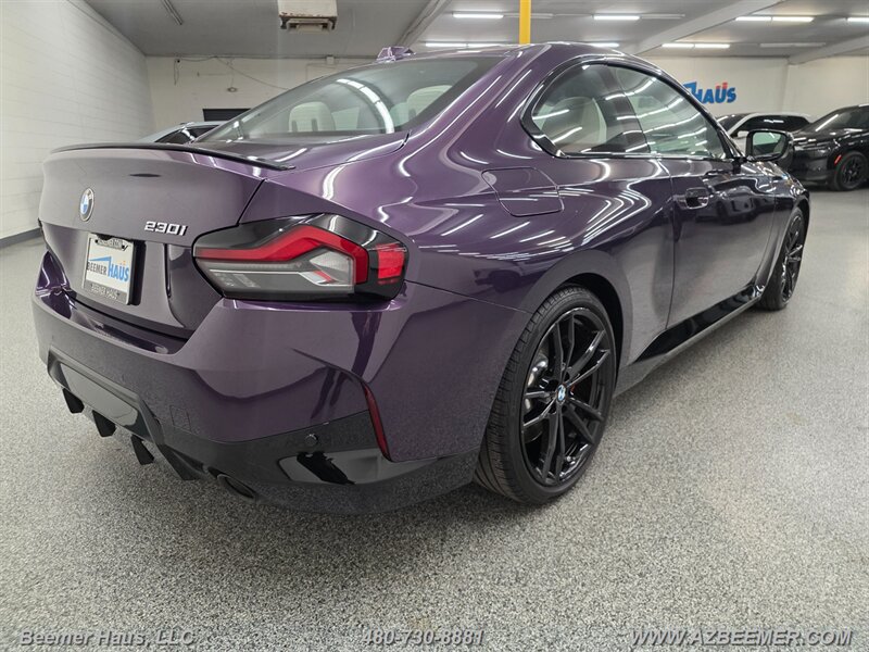 Used 2024 BMW 230i Coupe w/ Premium Package RWD image 10