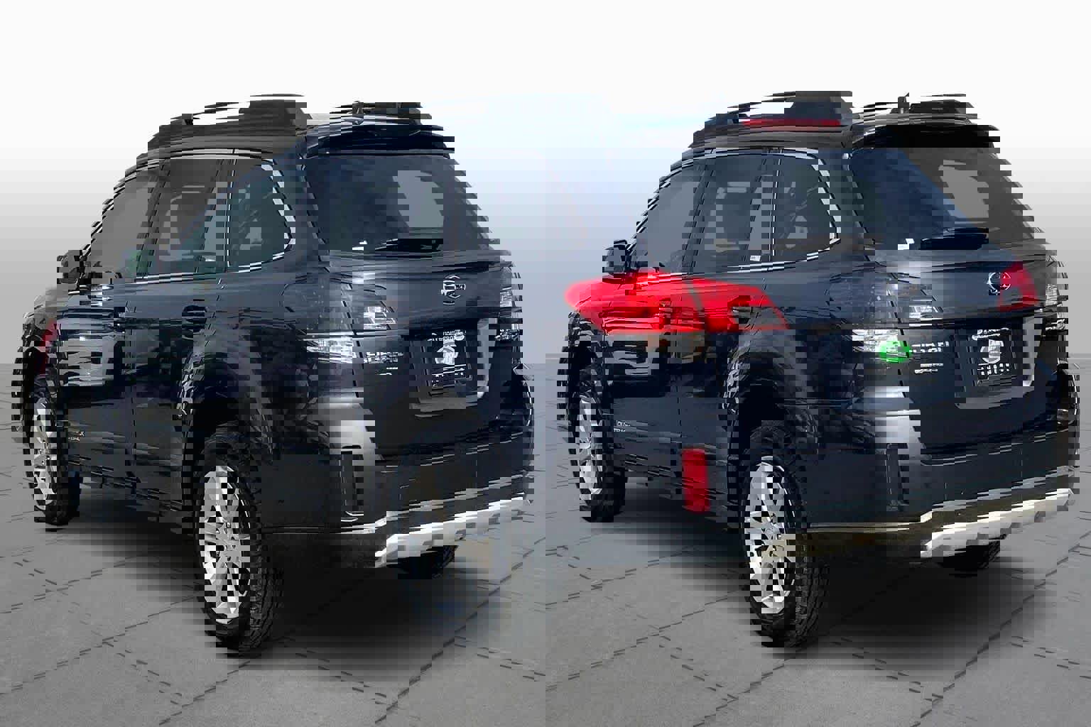 Used 2013 Subaru Outback 2.5i Limited image 11