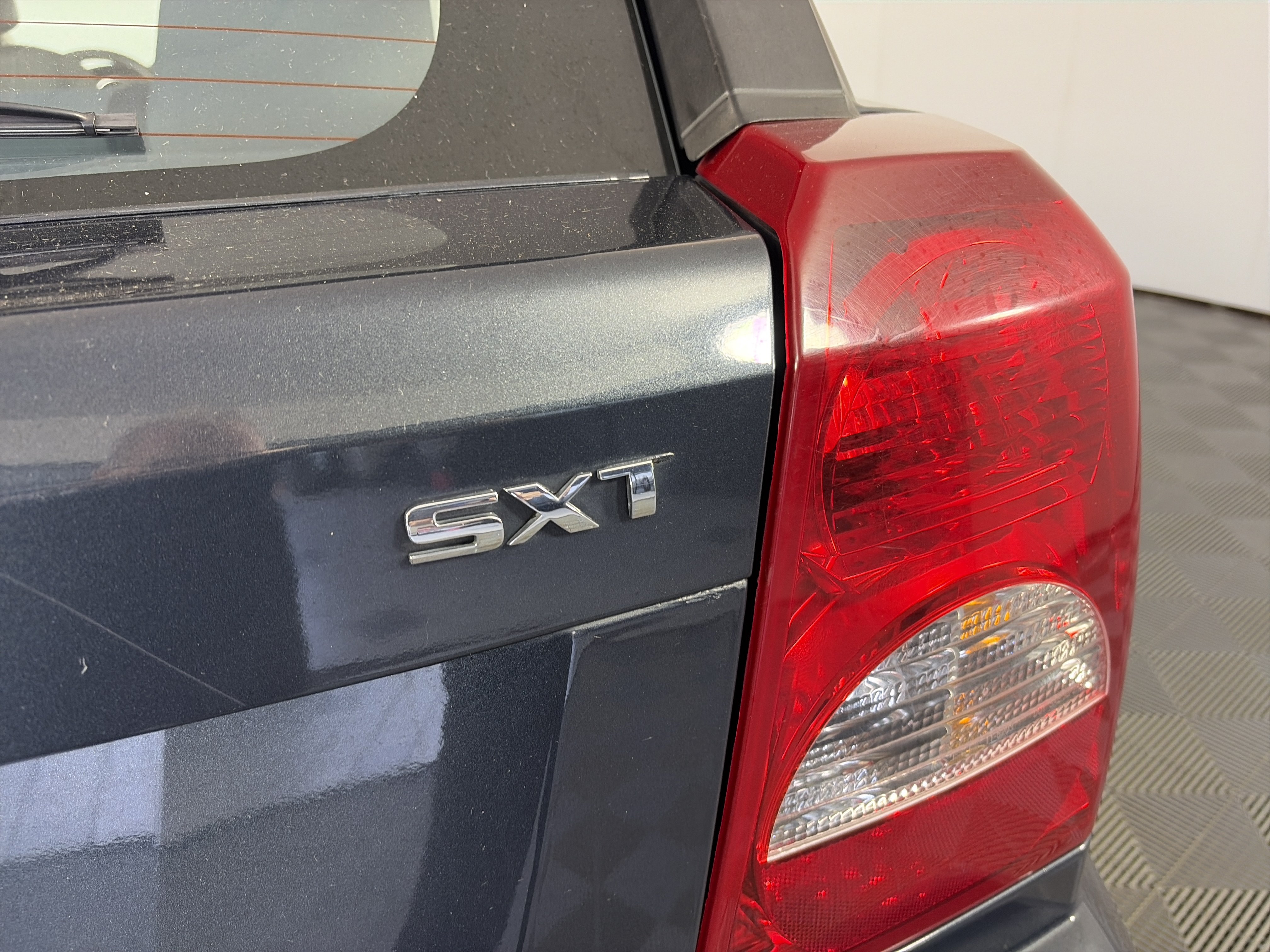 Used 2007 Dodge Caliber SXT w/ Driver Convenience Group FWD image 17