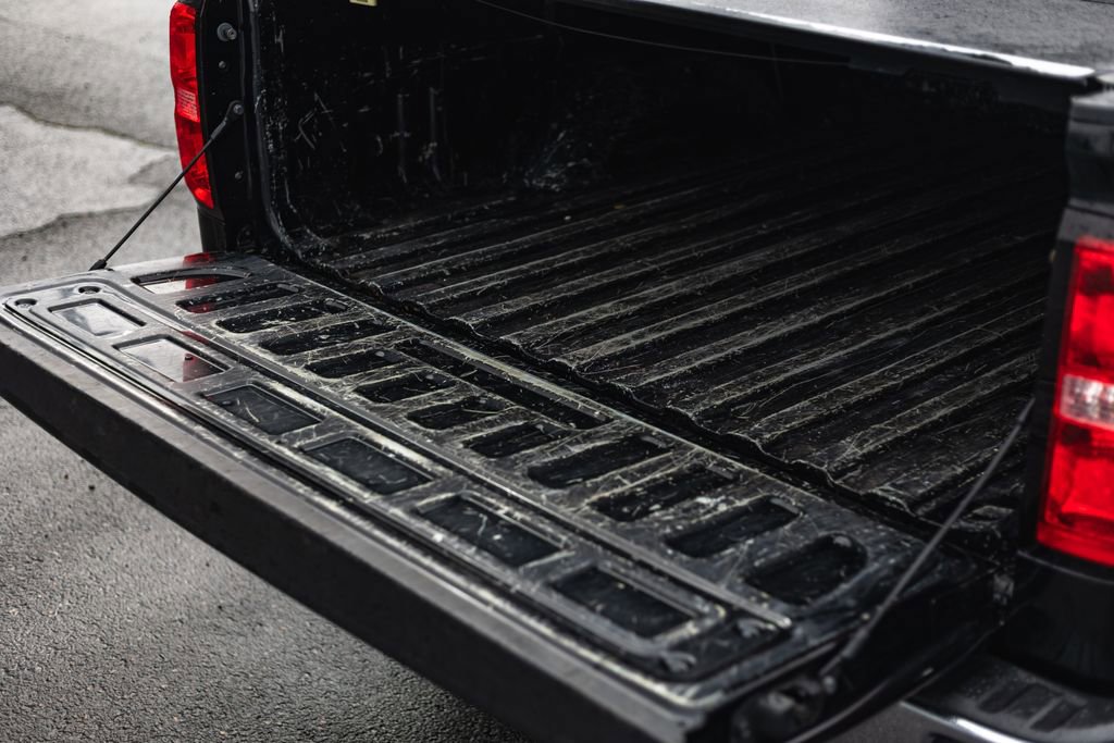 Used 2017 Chevrolet Silverado 1500 LT w/ True North Edition image 11