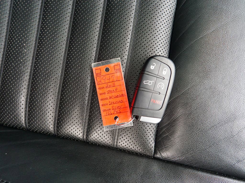 Used 2018 Jeep Grand Cherokee Limited image 36