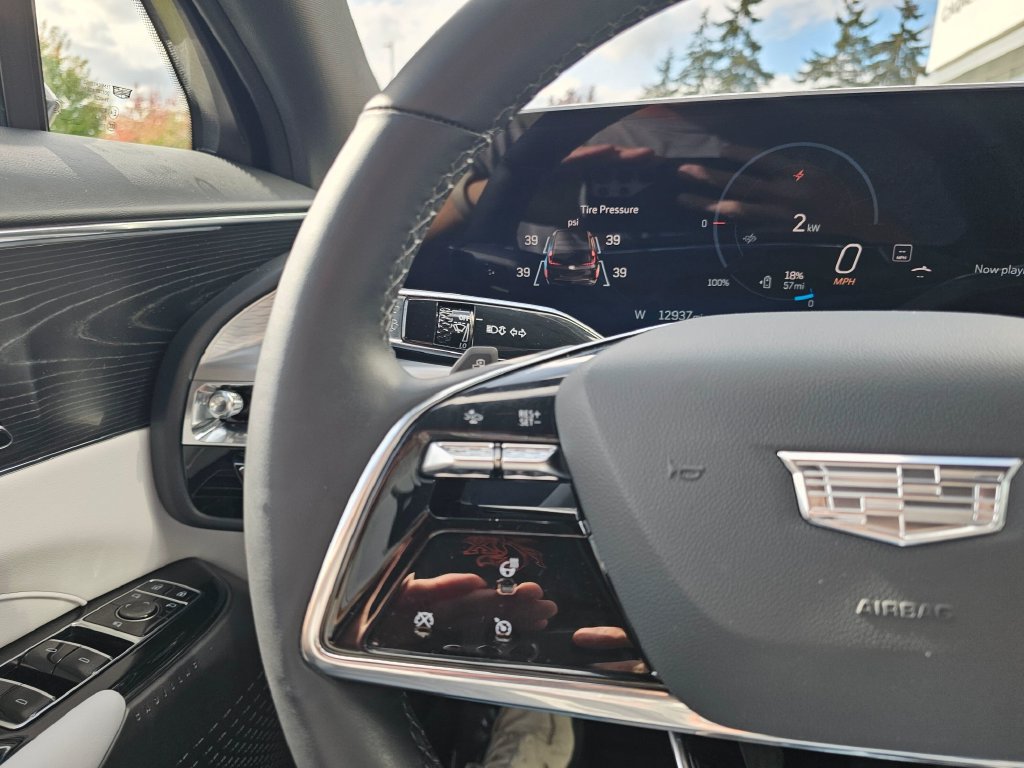 Certified 2024 Cadillac Lyriq Luxury w/ LPO, Floor Liner Package AWD/4WD image 33