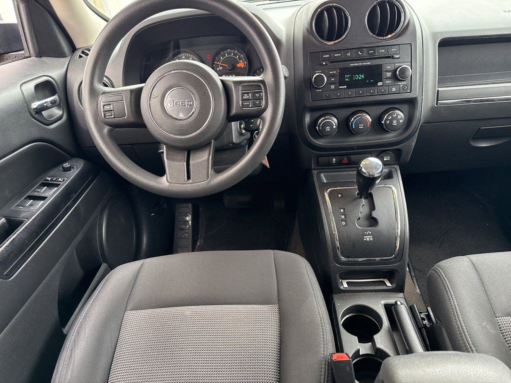 Used 2014 Jeep Patriot Sport w/ Power Value Group image 7