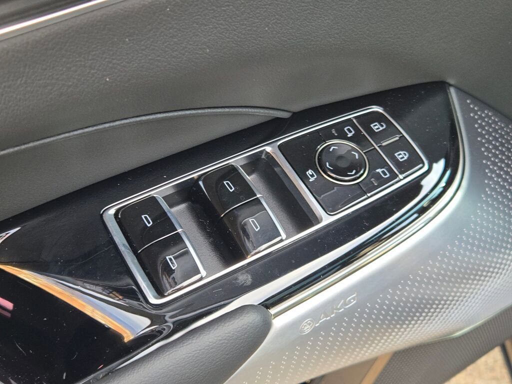 New 2026 Cadillac Lyriq Signature Sport image 22