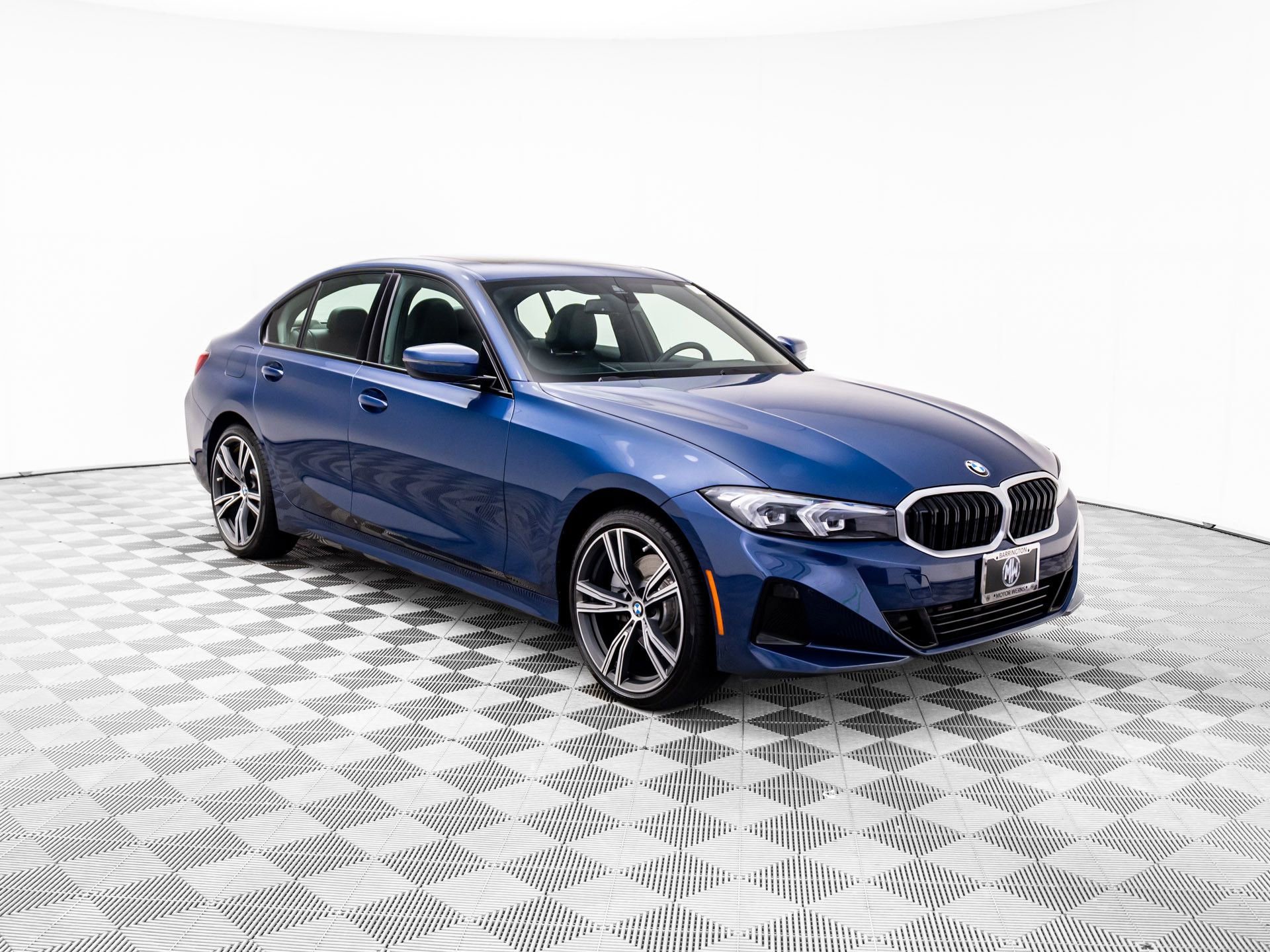 Certified 2023 BMW 330i xDrive Sedan image 7