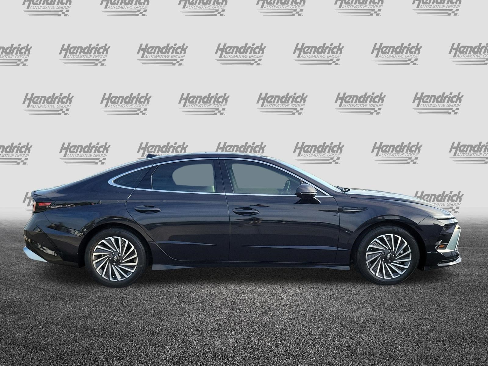 Used 2024 Hyundai Sonata Limited FWD image 8