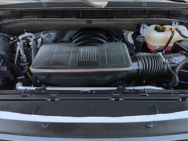 Used 2025 Chevrolet Suburban Z71 AWD/4WD image 24