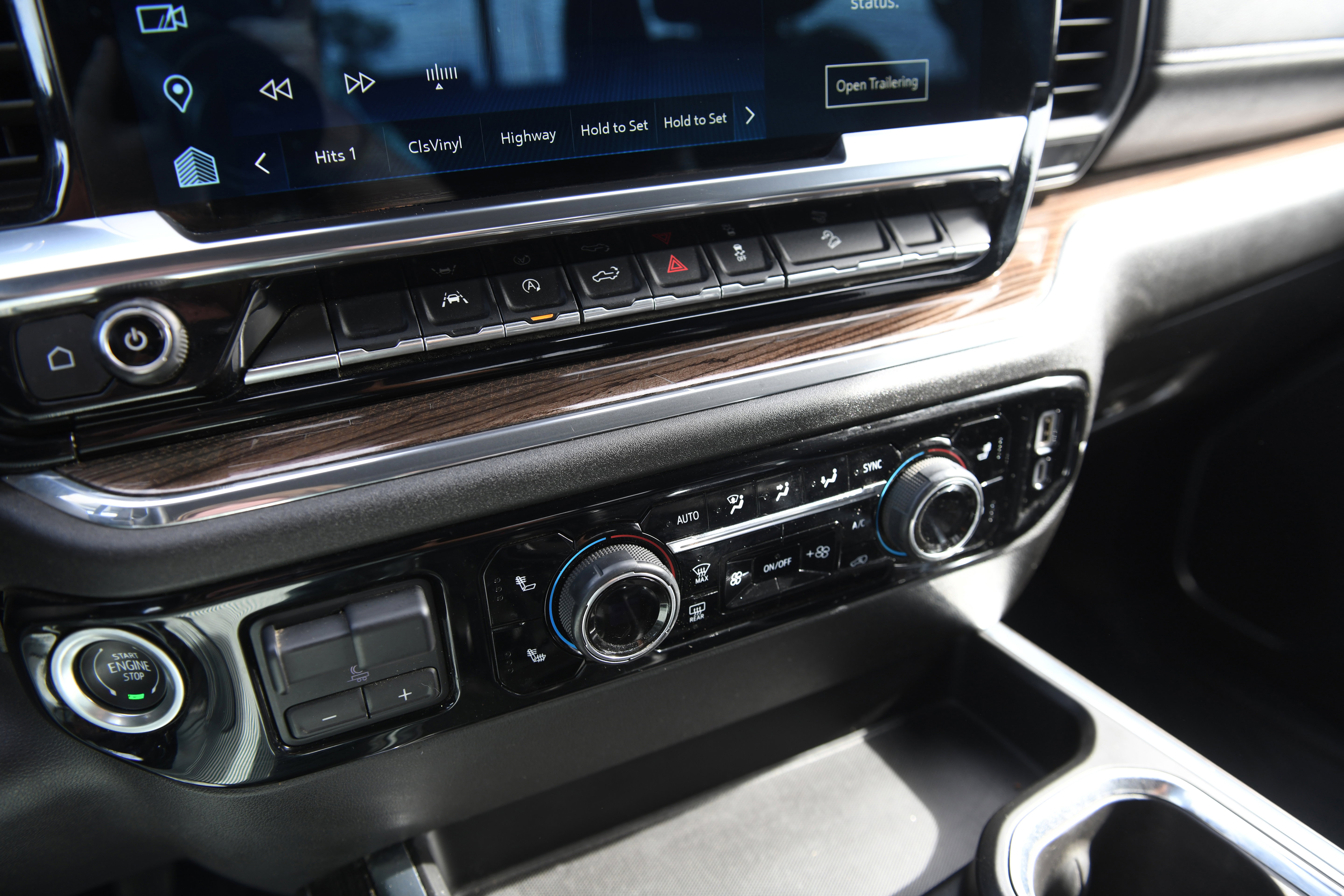 Used 2024 Chevrolet Silverado 1500 RST w/ Convenience Package II image 27