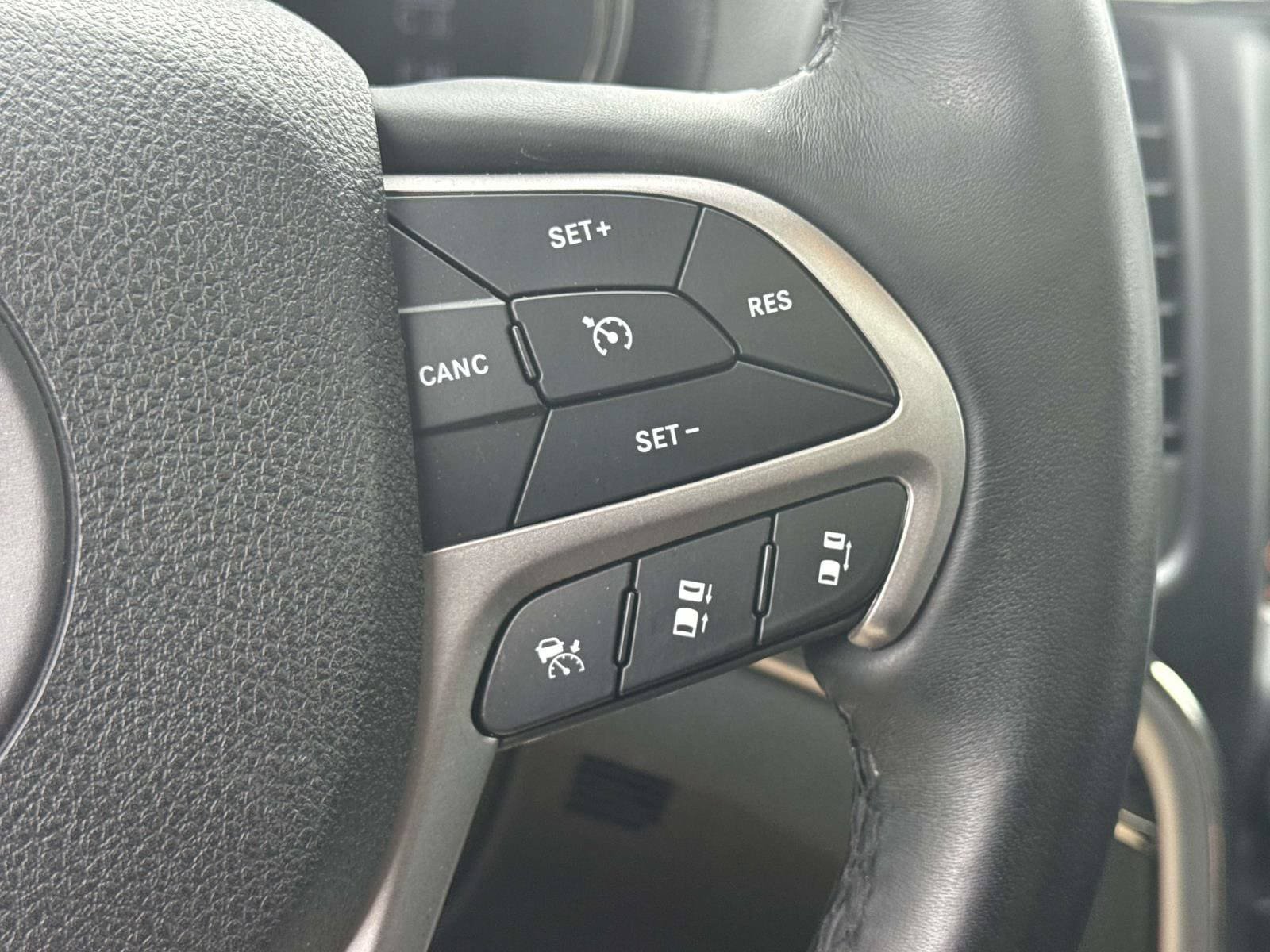 Used 2018 Jeep Grand Cherokee High Altitude AWD/4WD image 21