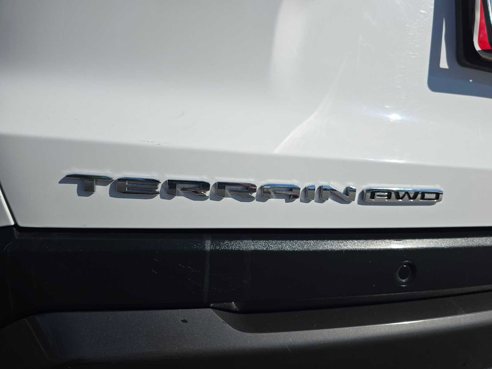 Used 2025 GMC Terrain Elevation image 14
