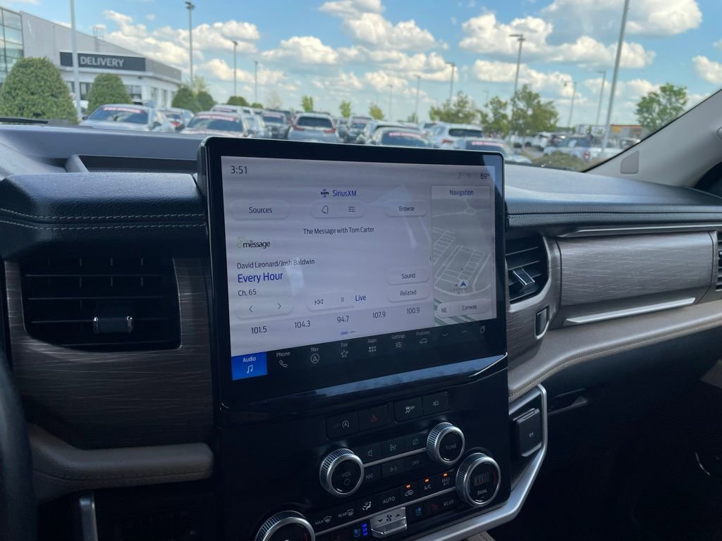 Used 2024 Ford Expedition Max Limited image 16