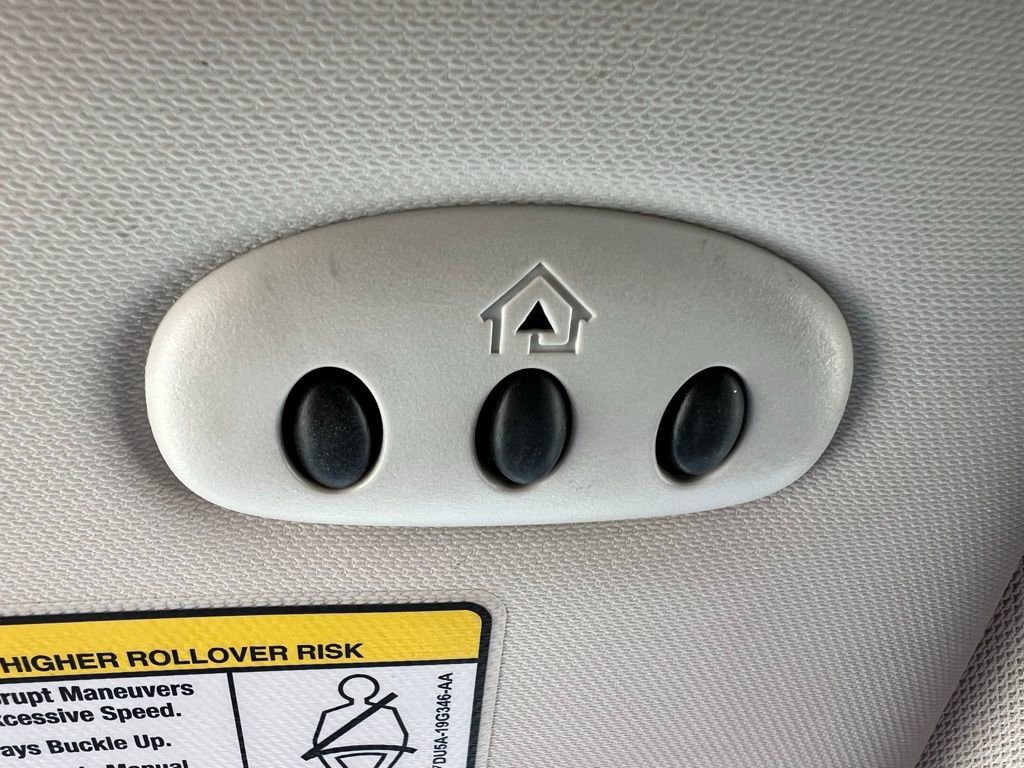 Used 2018 Ford Escape Titanium FWD image 41