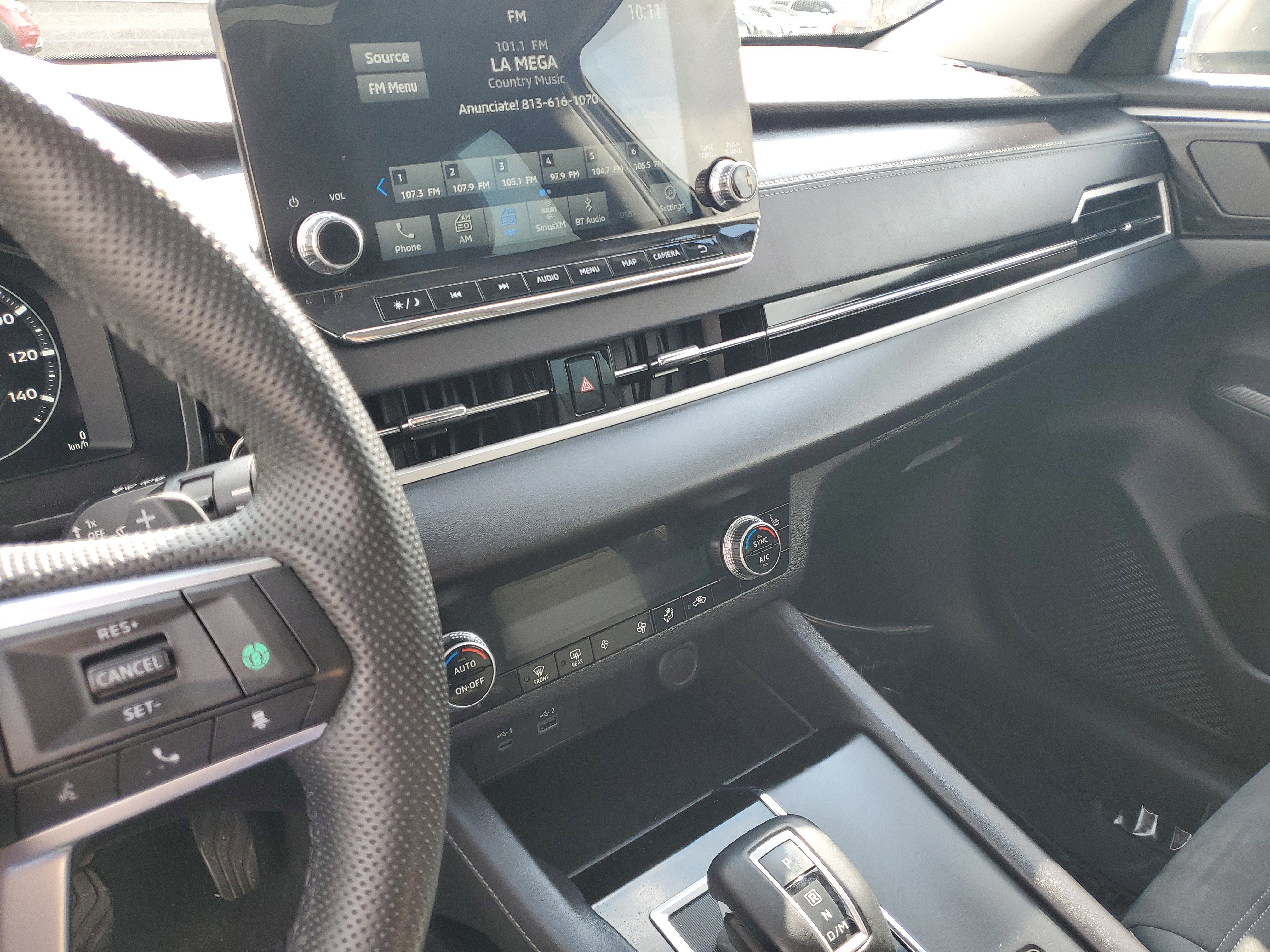 Used 2023 Mitsubishi Outlander SE Black Edition image 24