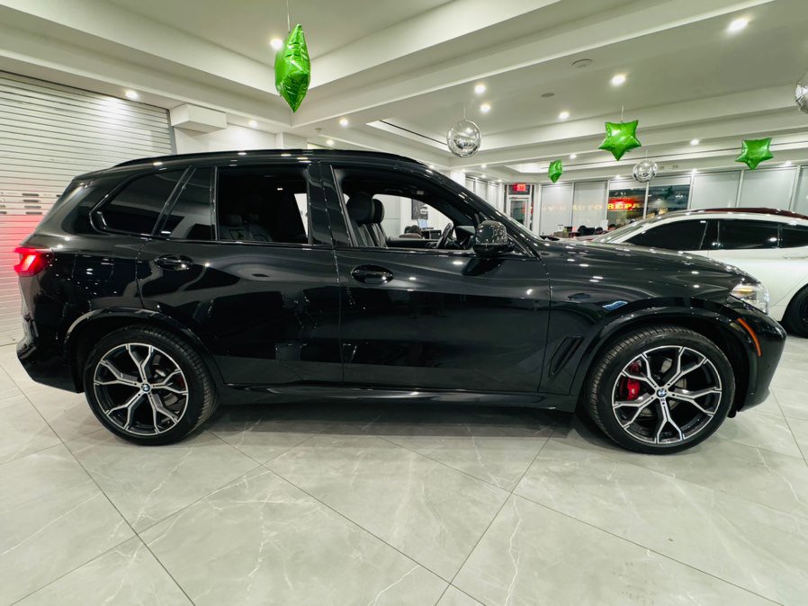 Used 2022 BMW X5 sDrive40i w/ M Sport Package image 10