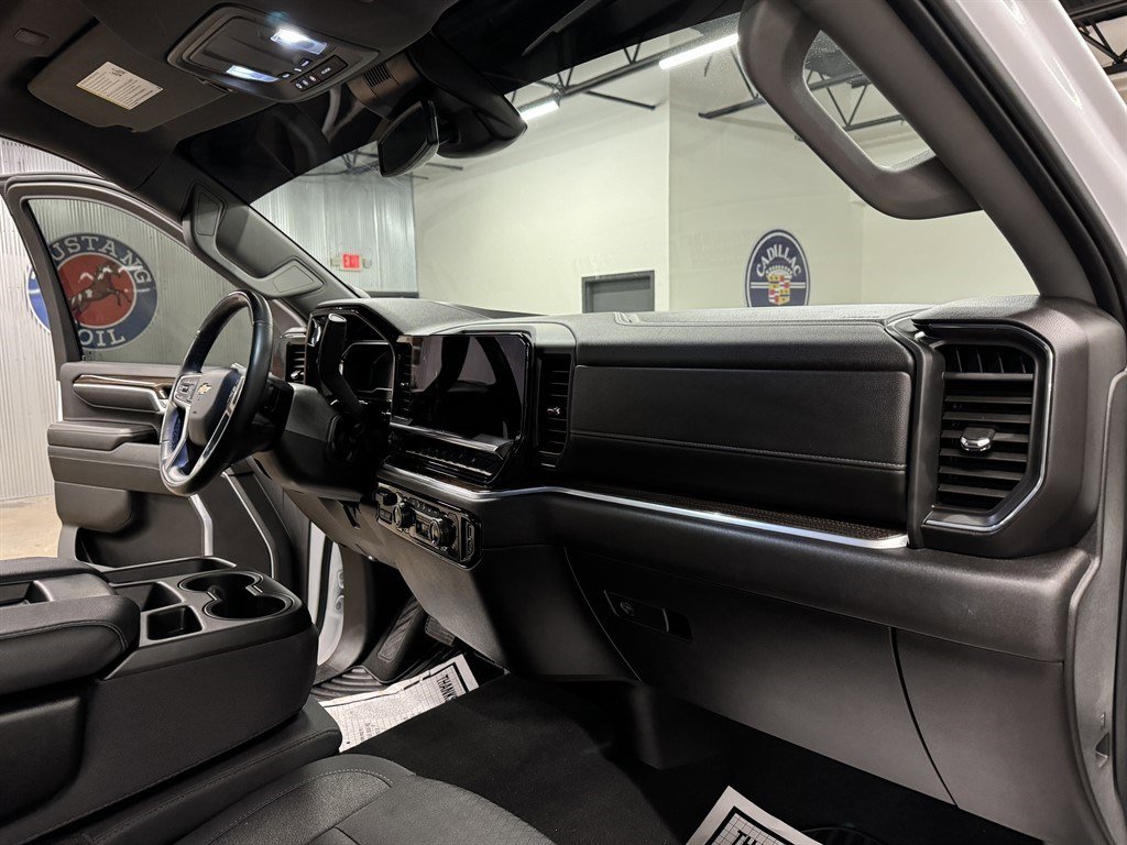 Used 2024 Chevrolet Silverado 2500 LT w/ All Star Edition image 37