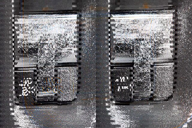 Used 2016 Jeep Compass Latitude image 20