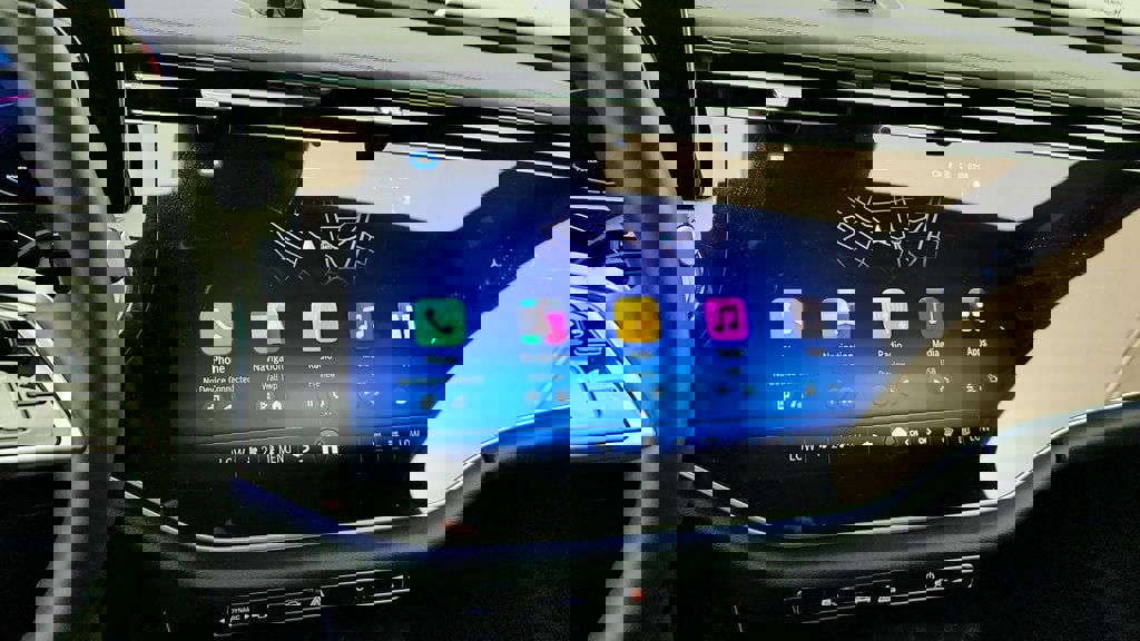 Used 2024 Mercedes-Benz E 450 4MATIC All-Terrain Wagon w/ Multicontour Seating Package image 17