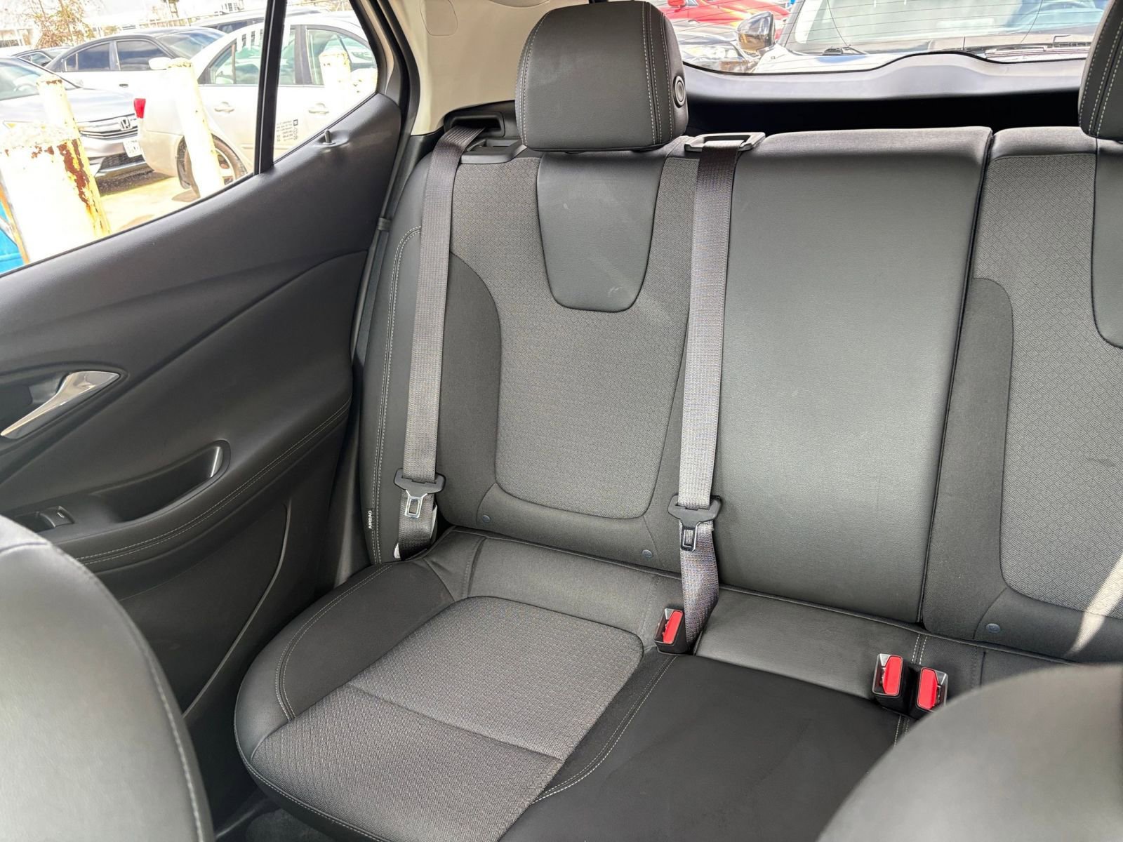 Used 2025 Buick Encore GX Preferred FWD image 38