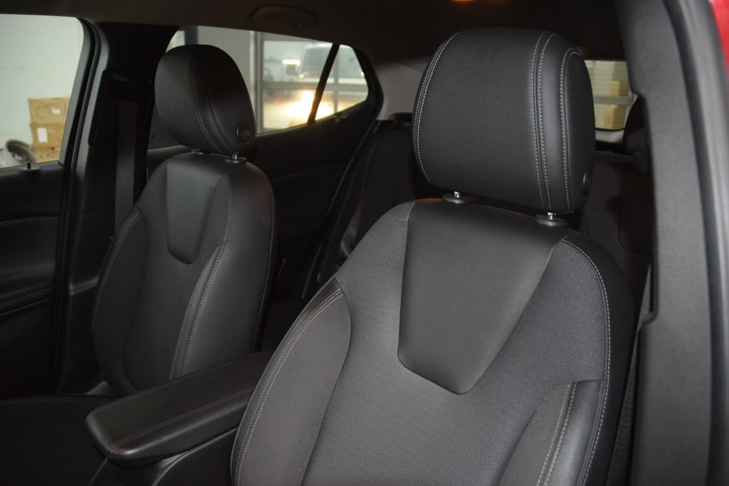 Used 2020 Buick Encore GX Preferred AWD/4WD image 37