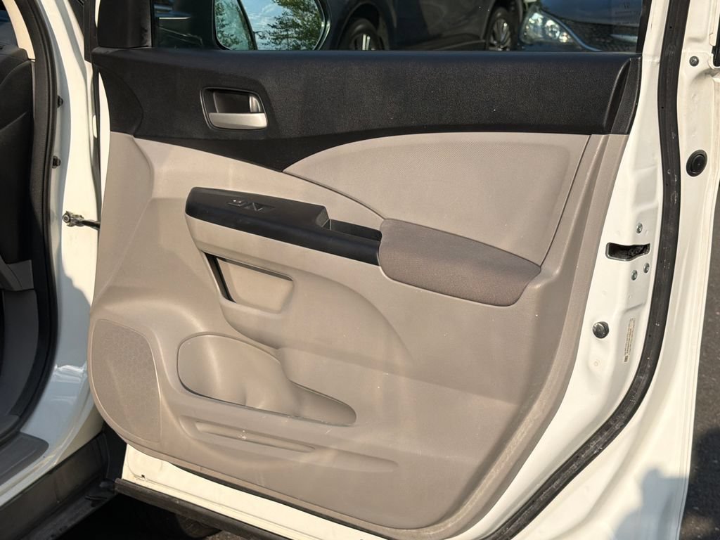 Used 2014 Honda CR-V LX image 8
