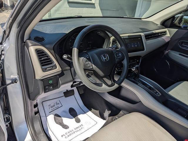 Used 2022 Honda HR-V EX image 10