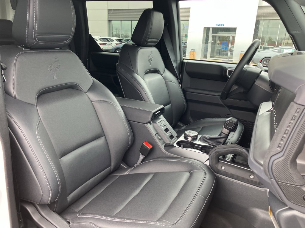Used 2025 Ford Bronco Badlands AWD/4WD image 39