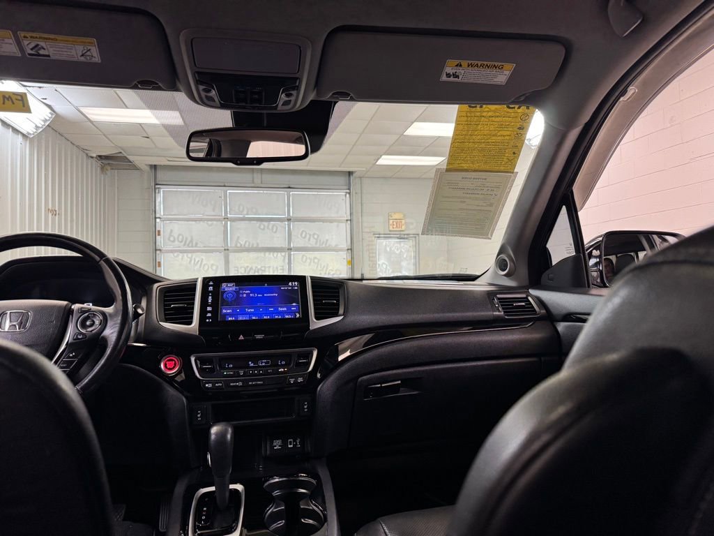 Used 2017 Honda Ridgeline RTL-E image 24
