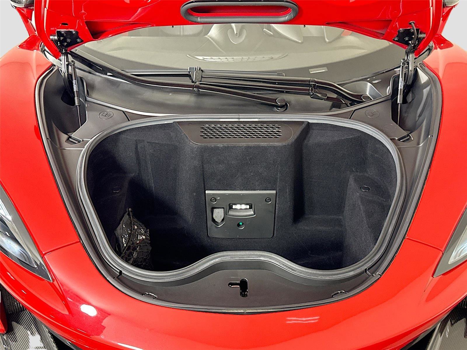 Used 2019 McLaren 600LT RWD image 29