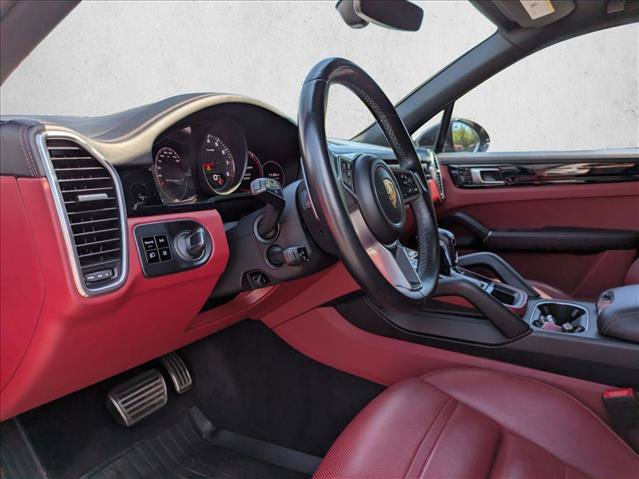 Used 2021 Porsche Cayenne S AWD/4WD image 10