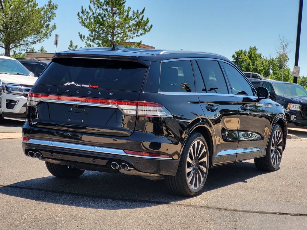 Used 2023 Lincoln Aviator Black Label Grand Touring AWD/4WD image 4