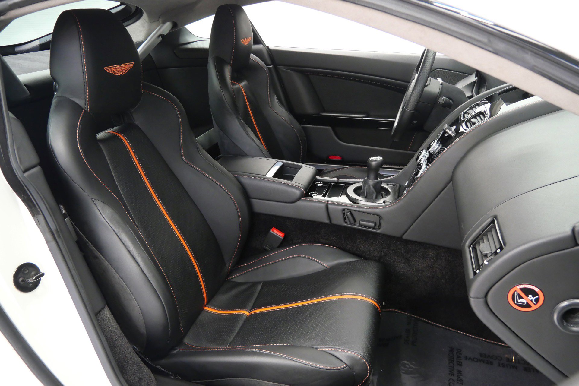 Used 2016 Aston Martin V8 Vantage GT RWD image 24