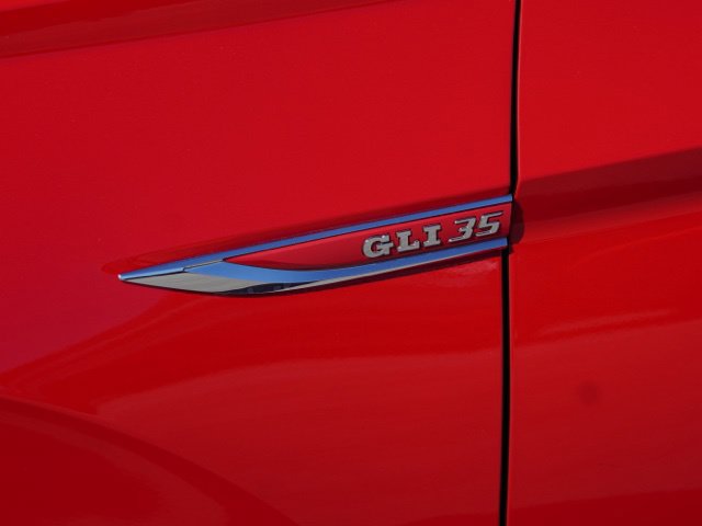 Used 2019 Volkswagen Jetta GLI FWD image 11