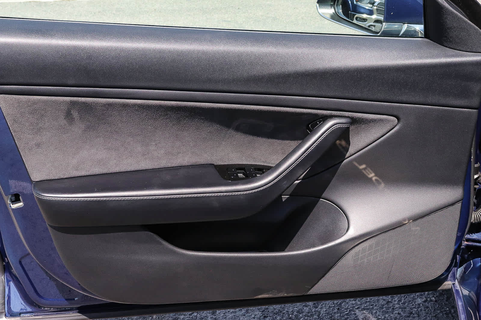 Used 2018 Tesla Model 3 RWD image 24