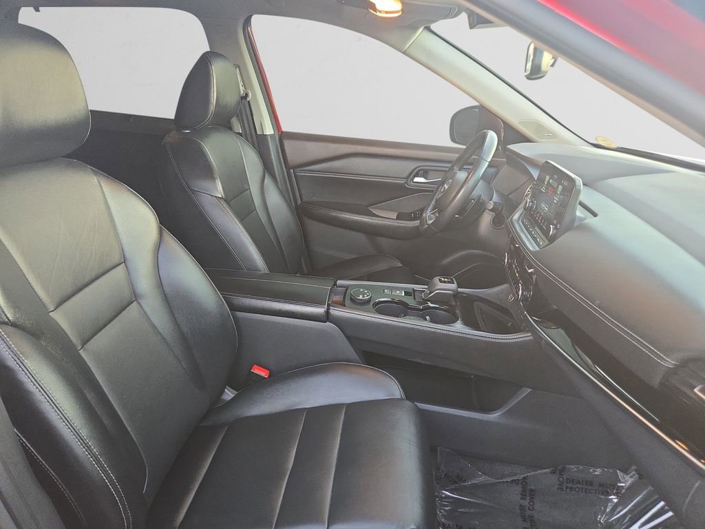 Used 2023 Nissan Rogue SL w/ SL Premium Package image 15