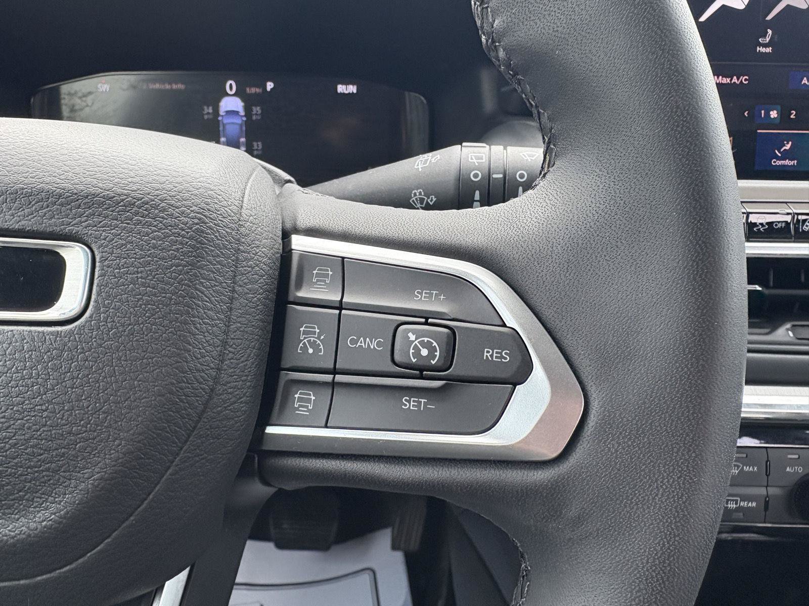 Used 2023 Jeep Compass High Altitude AWD/4WD image 9