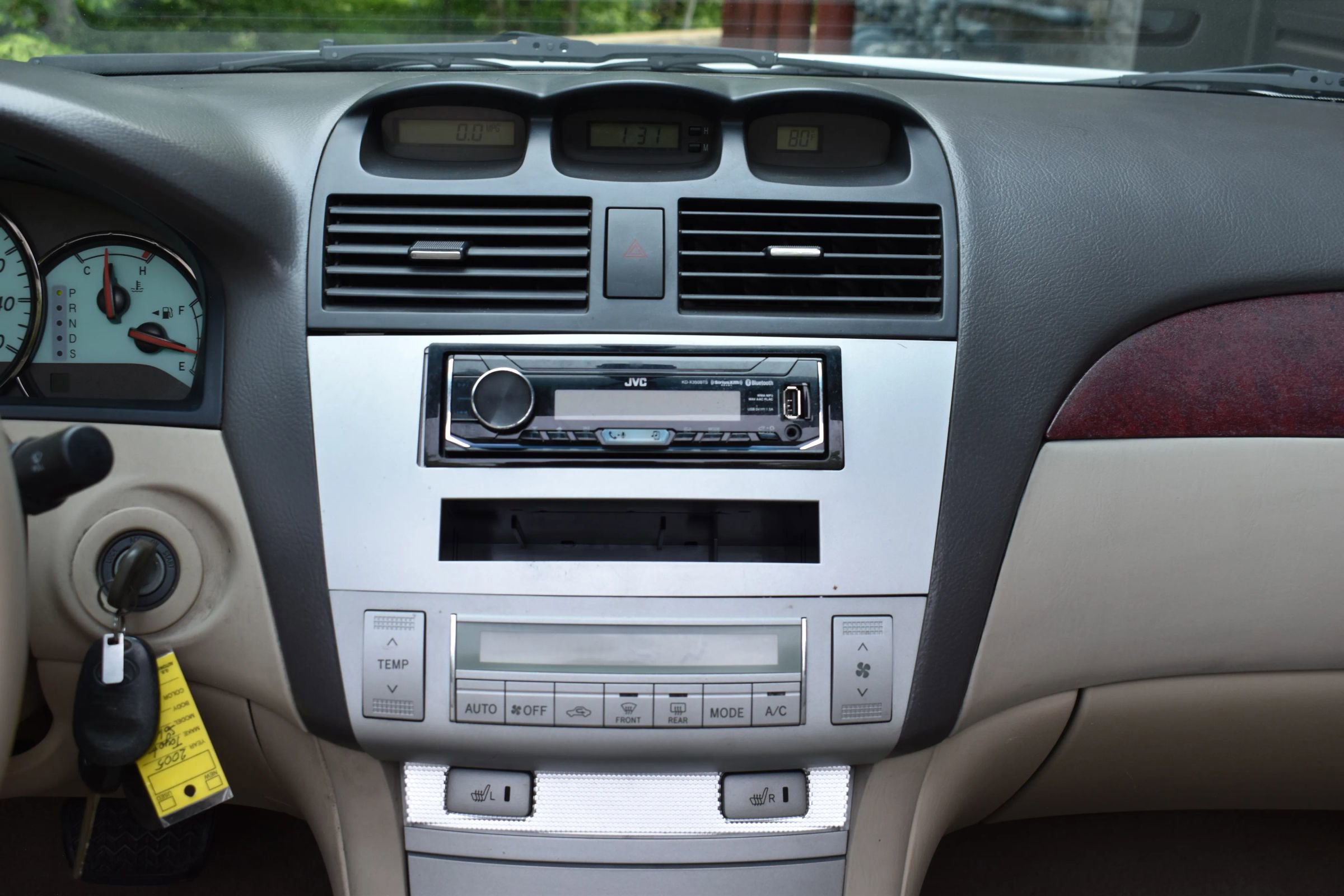 Used 2005 Toyota Solara SLE image 35