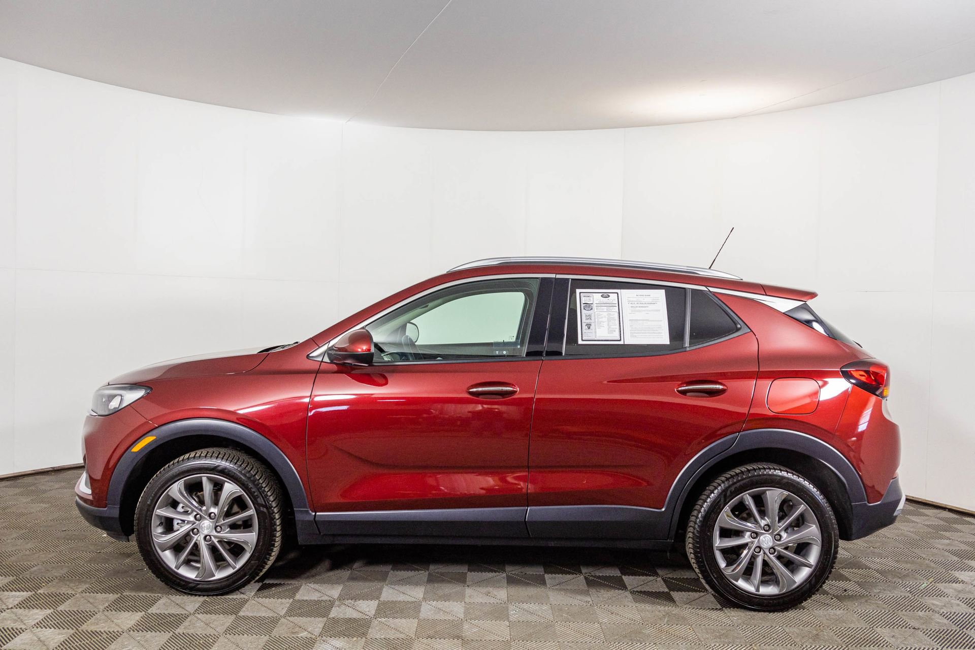 Used 2022 Buick Encore GX Essence w/ Experience Buick Package AWD/4WD image 21