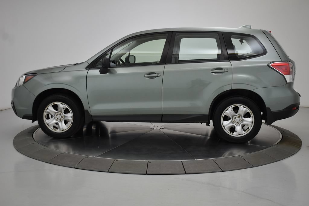 Used 2017 Subaru Forester 2.5i AWD/4WD image 17
