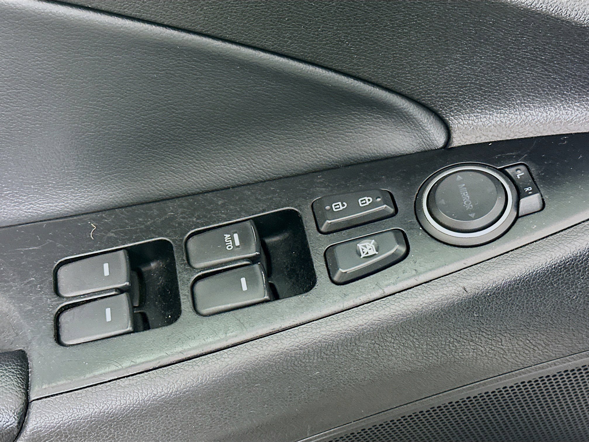 Used 2014 Hyundai Sonata SE w/ Premium Package 04 FWD image 15