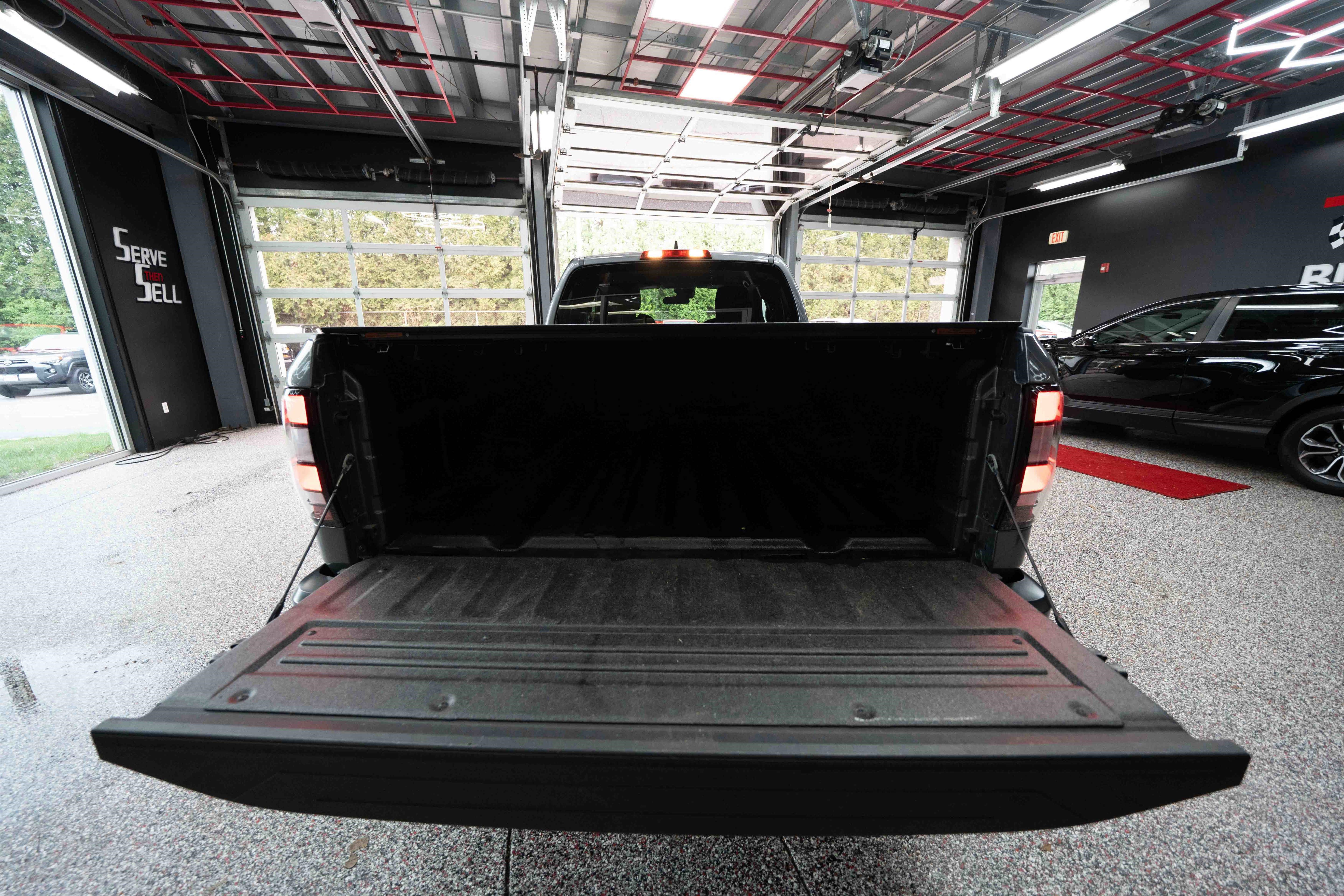 Used 2022 Nissan Frontier S AWD/4WD image 26