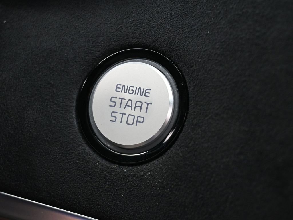 Used 2023 Kia Stinger GT2 image 38