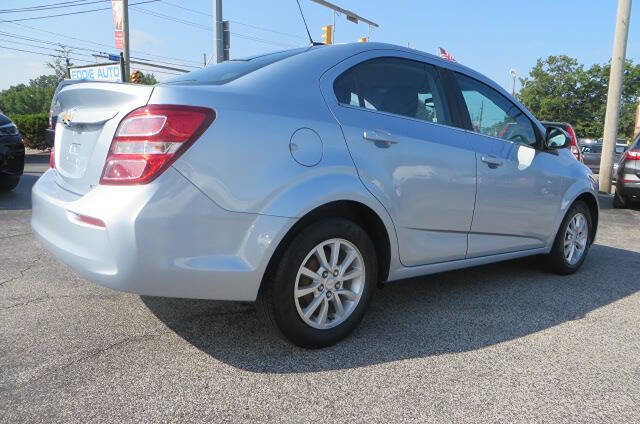 Used 2017 Chevrolet Sonic LT w/ Convenience Package image 2