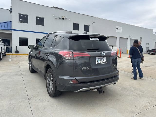 Used 2018 Toyota RAV4 XLE image 12