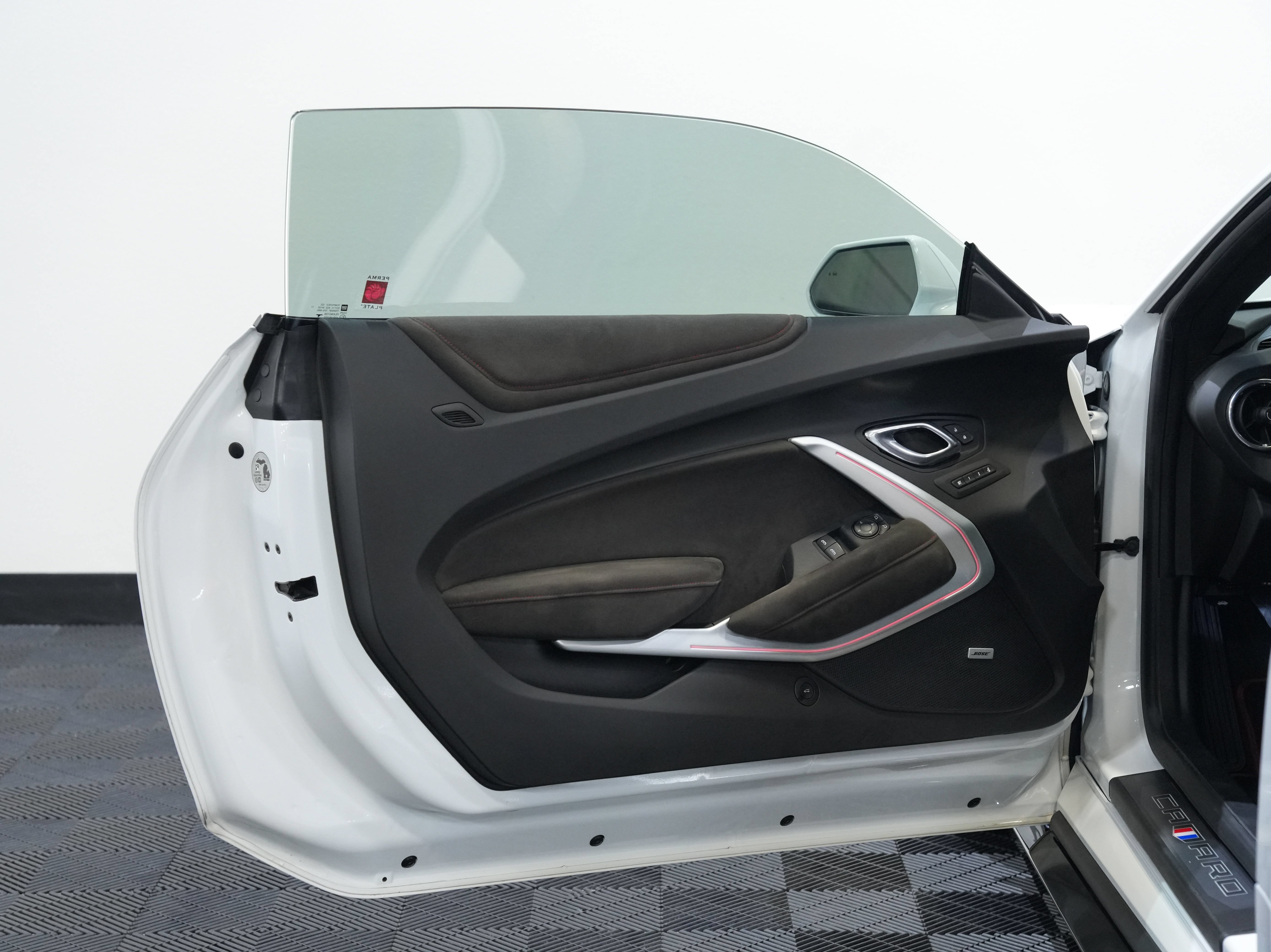 Used 2018 Chevrolet Camaro ZL1 RWD image 24