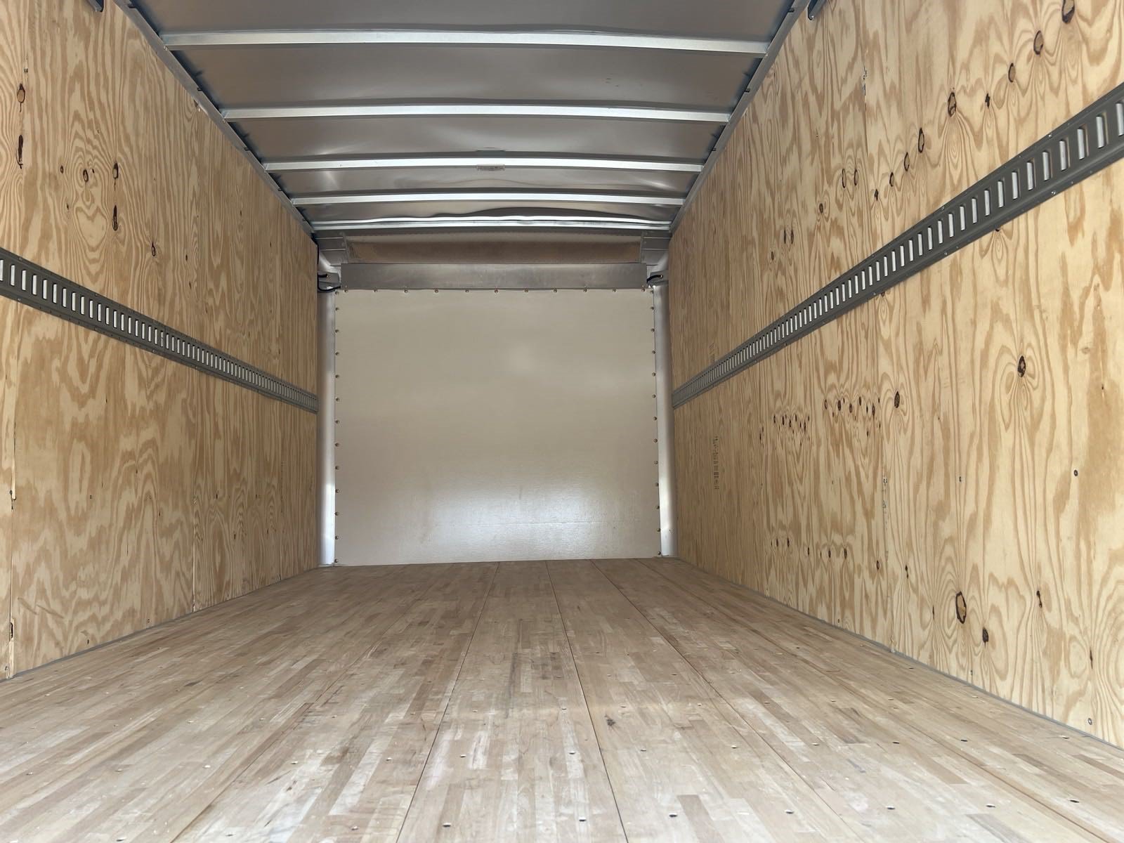 New 2024 Chevrolet Low Cab Forward 5500XG RWD image 17