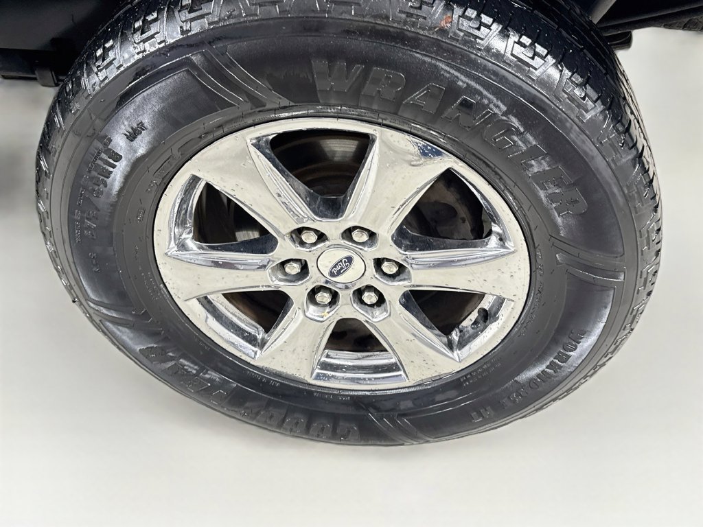 Used 2019 Ford F150 XLT w/ Equipment Group 302A Luxury AWD/4WD image 40