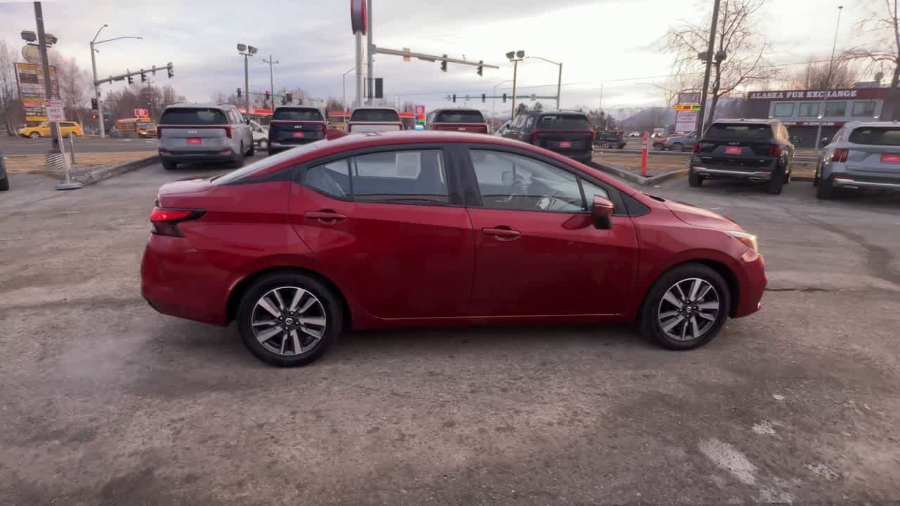 Used 2021 Nissan Versa SV FWD image 9