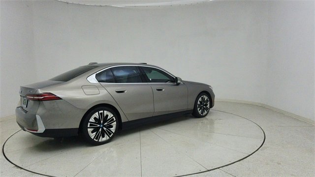 Used 2025 BMW i5 xDrive40 image 74