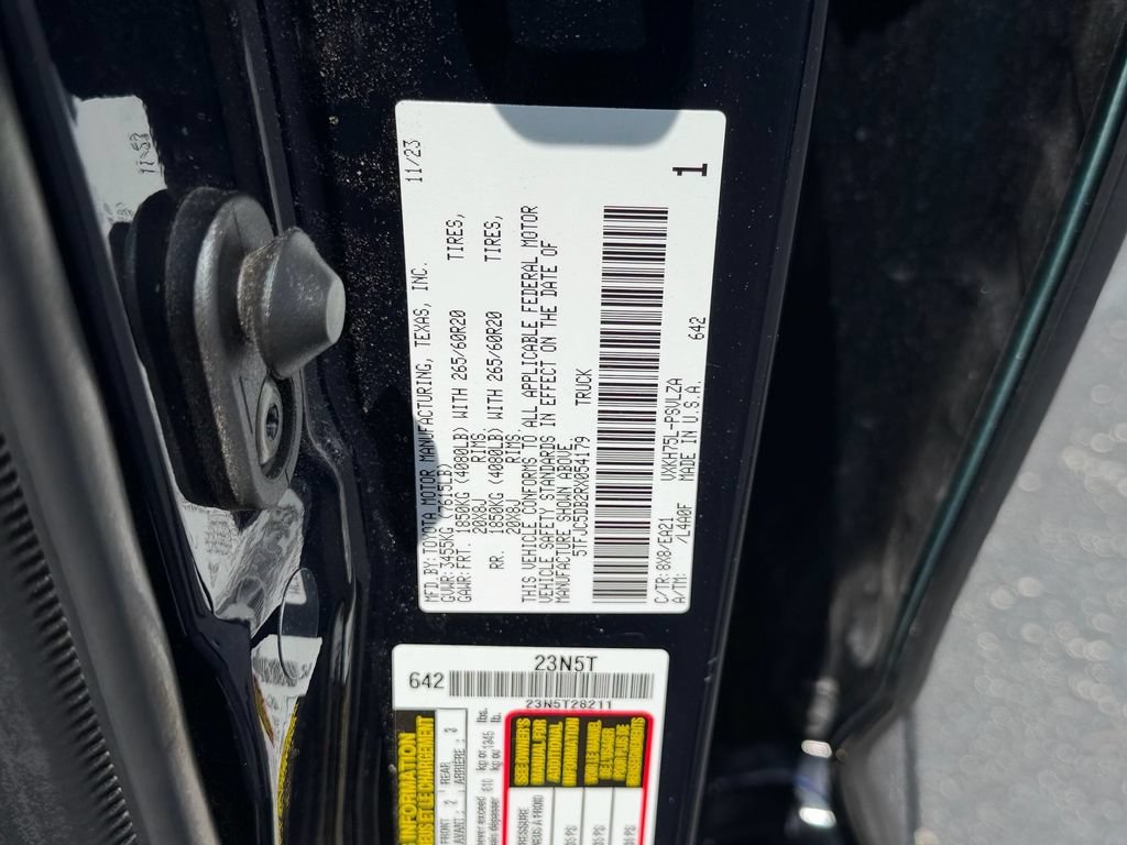 Used 2024 Toyota Tundra Limited AWD/4WD image 22